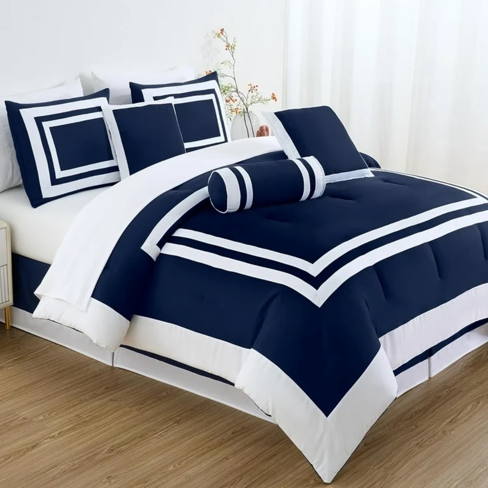 Elegant Navy and White Queen 3 piece Bedding Set